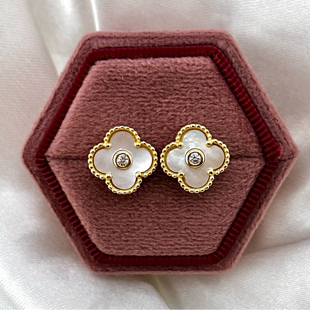 18K Gold Plated Over 925 Sterling Silver Mother of Pearl Clover Stud Earrings